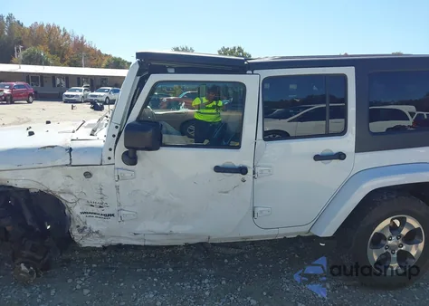 2018 Jeep Wrangler Jk Unlimited Sahara 4X4 from USA, damaged, VIN 1C4BJWEG2JL910991